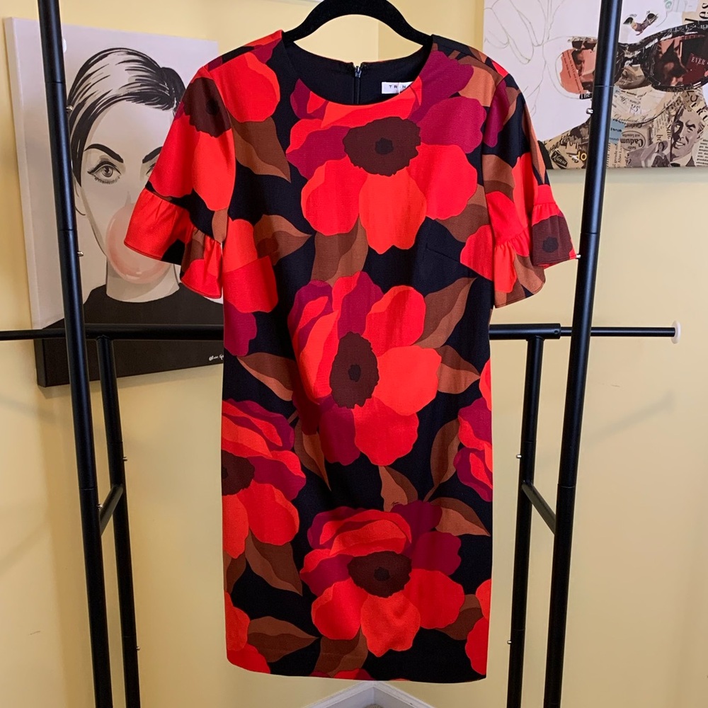 NWT TRINA TURK Floral Darling Dress Red Multi, Size 2 - Picture 8 of 9